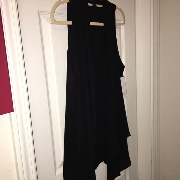 KAREN KANE NWT AUTHENTIC BLACK DRAPE FRONT SLEEVELESS BLOUSE - Picture 13 of 15